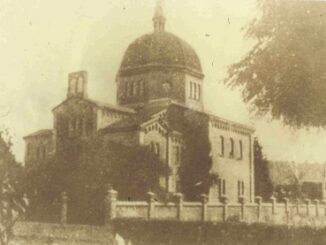 Synagoge Leer Foto: Stadtarchiv Leer (StadtA LER - N/V WehnA-01 - Wehner, Albert (DIA-Sammlung))